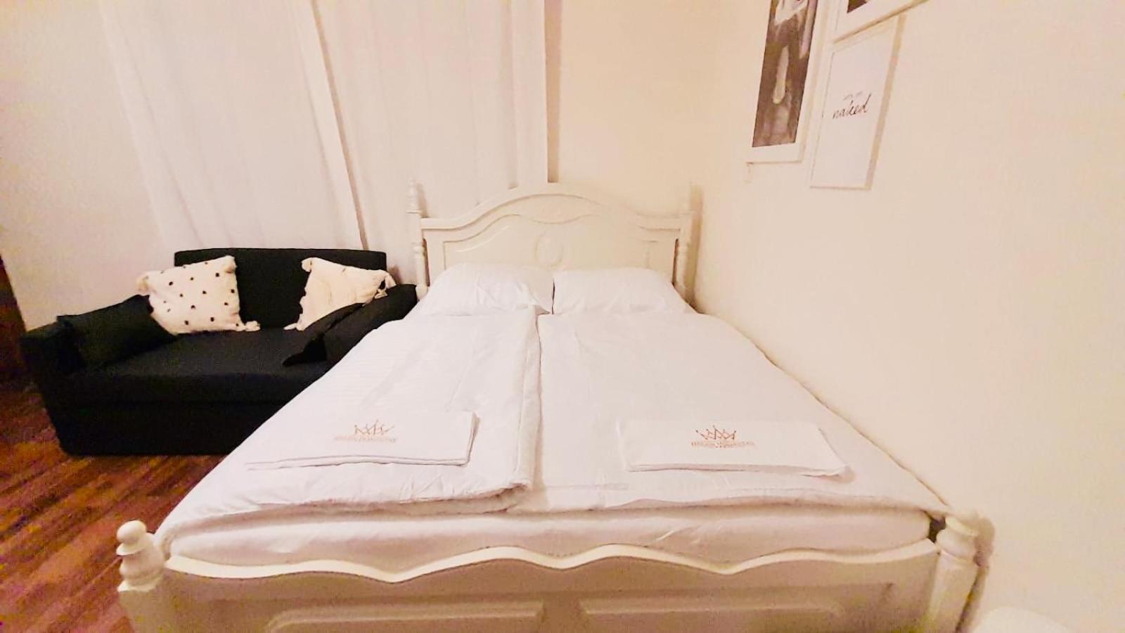 Cozy Homestay At Andel Prague Exterior photo